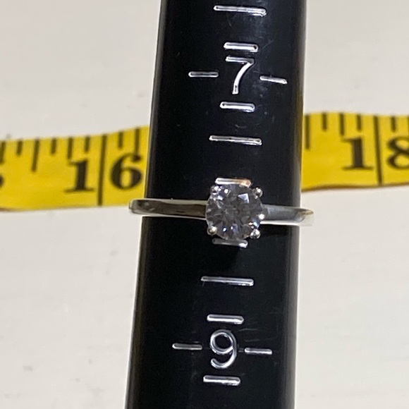 Swarovski Cubic Zirconia and Sterling Silver Solitaire Ring - Picture 2 of 10